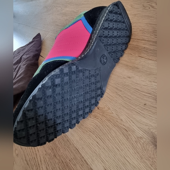 Gucci sneakers 8.5/42.5 - Picture 2 of 3